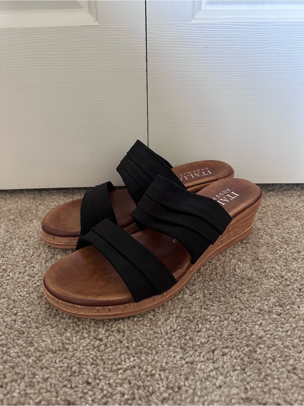 Italian Shoemakers Black Dual-strap Wedge Slides